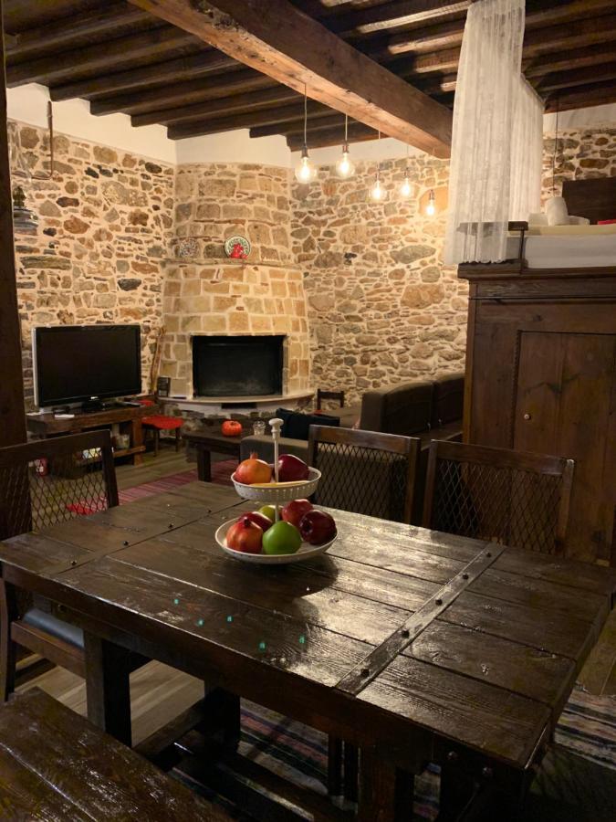 Areti'S Traditional House Apollona Екстер'єр фото