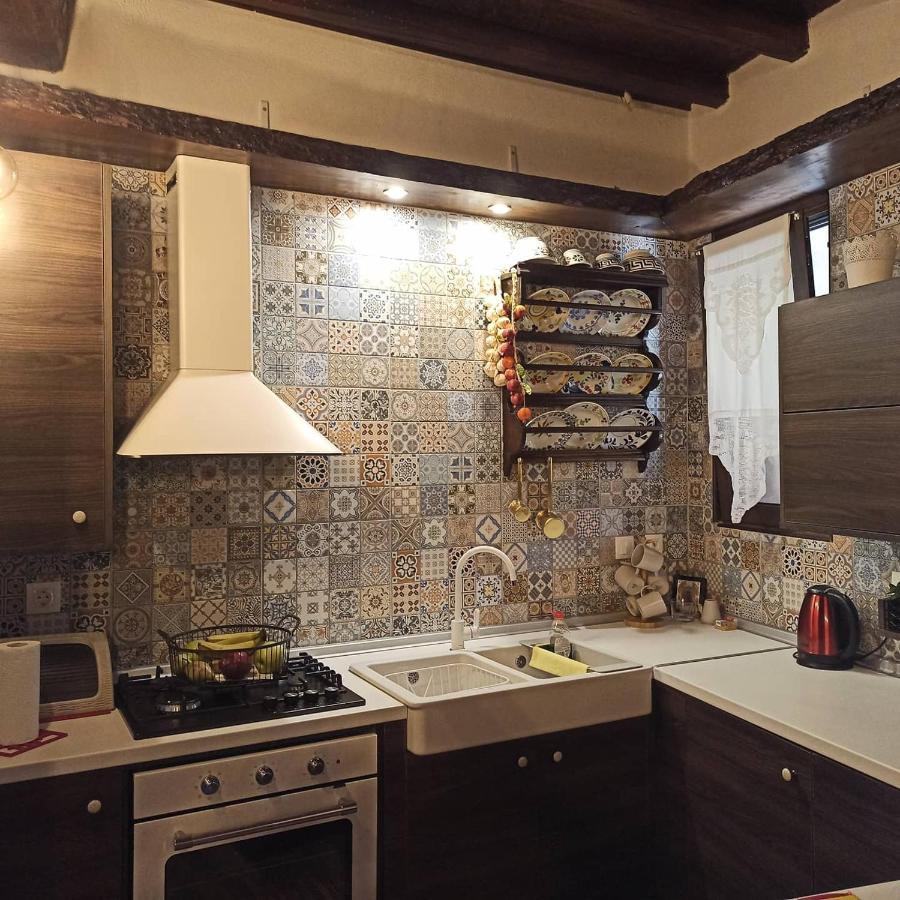 Areti'S Traditional House Apollona Екстер'єр фото